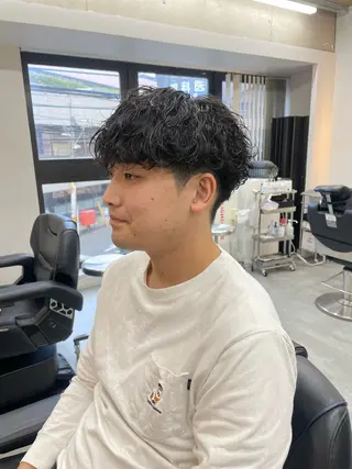 パーマ メンズ 西山 剛のヘアスタイル