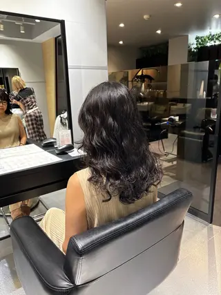 ロング パーマ 森田 葵葉のヘアスタイル