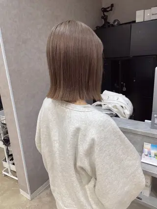 ショート カラー Taku /ケアハイトーンのヘアスタイル