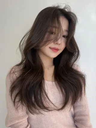 セミロング カラー 縮毛矯正×韓国ヘア ×髪質改善×レイヤーのヘアスタイル