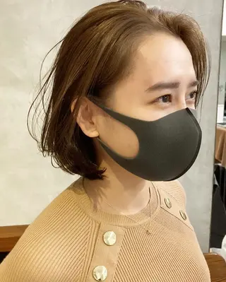 ショート カラー brisa所属・迎 凪紗のヘアスタイル