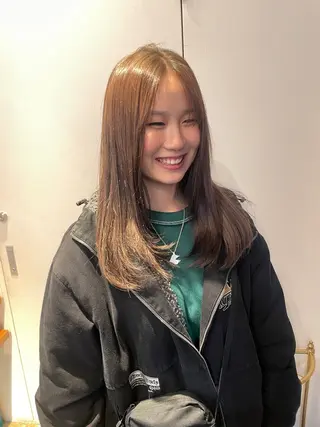 セミロング カラー RIN／韓国ヘア レイヤーカットのヘアスタイル