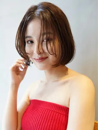 ショート 横浜/カット/ボブ/ レイヤーカットのヘアスタイル