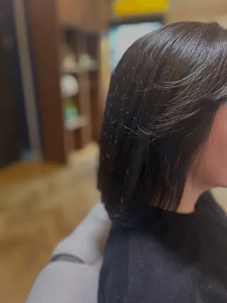 ミディアム KAPONO所属・KAPONO カポノのヘアスタイル