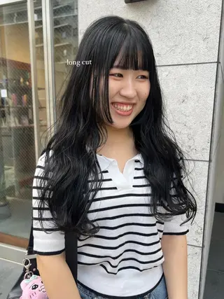 ロング コノカ/暖色カラー/ 透明感カラーのヘアスタイル