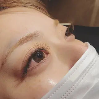 マツエク・マツパ ANNE梅田 GRACE店所属・ANNE chizuのマツエク・マツパデザイン