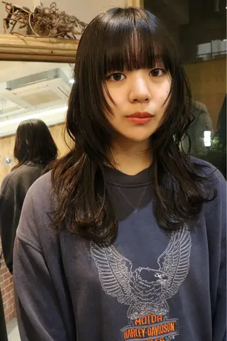 ミディアム カラー 松村 澪里のヘアスタイル