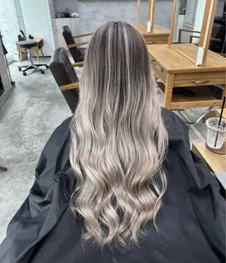 ロング カラー ROBIN所属・指名数No.1 /NAOYAのヘアスタイル