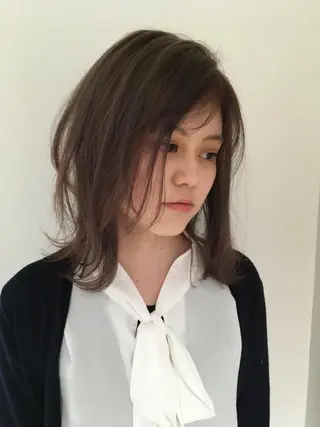 セミロング カラー Batta所属・坂上 岳のヘアスタイル