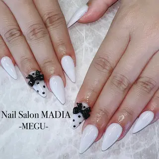 ネイル MADIA藤沢所属・MADIA MEGUのネイルデザイン