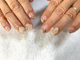 ネイル 手塚 里奈のネイルデザイン