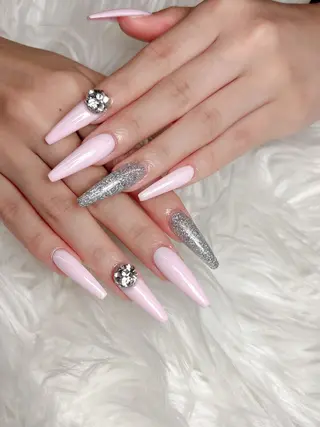 ネイル W&nail  slon所属・W·mai nail 関内のネイルデザイン