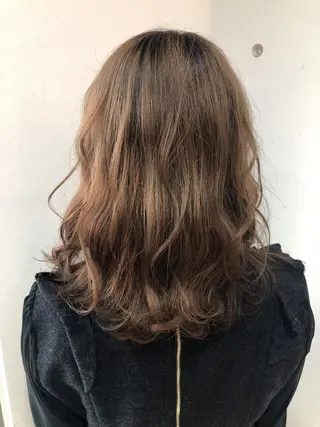 ミディアム カラー 白髪女性専門店竹内 涼乃のヘアスタイル