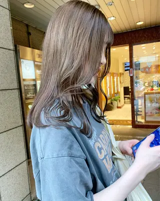 セミロング カラー moeka レイヤー /艶カラー/韓国のヘアスタイル