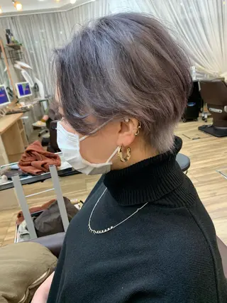 ショート カラー 平尾 拓也のヘアスタイル