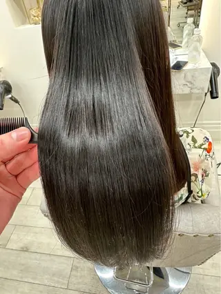 ロング 透明感カラー りゅうせいのヘアスタイル
