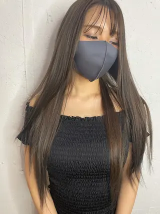 ロング hisano / ハイトーン･透明感のヘアスタイル