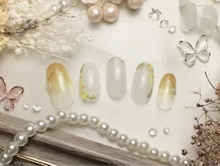 ミディアム ネイルPetit Ribbonのネイルデザイン