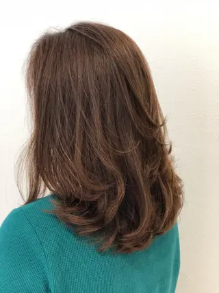 セミロング カラー パーマ 渡邉 ケイジのヘアスタイル