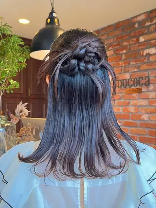 セミロング ヘアアレンジ miku🎀門前仲町 ブリーチ・レイヤーのヘアスタイル