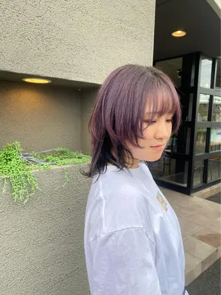 ミディアム maco 艶感ハイトーン🦋のヘアスタイル