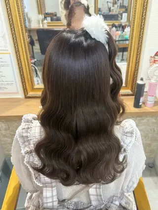 ヘアアレンジ セットサロンCURE 🩵あんみのマツエク・マツパデザイン