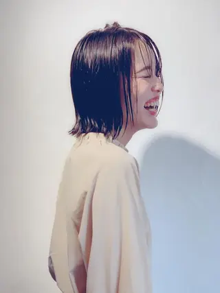 ミディアム カラー ヘアアレンジ ヤノ ナオミのヘアスタイル