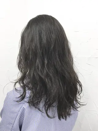 セミロング カラー 大人垢抜け ダブルカラー【上野】のヘアスタイル