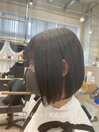ミディアム ノツコウダイ /ぱつっとボブのヘアスタイル
