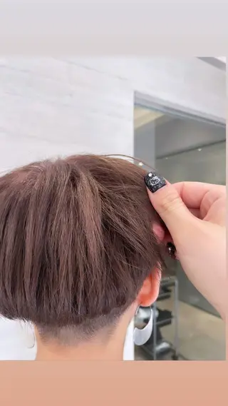 ショート NEST by chord （ネストバイコード）所属・🤍関根 朋香🤍のヘアスタイル