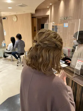ミディアム 久永 菫のヘアスタイル