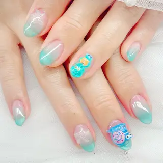 ネイル VIERU YURIのネイルデザイン