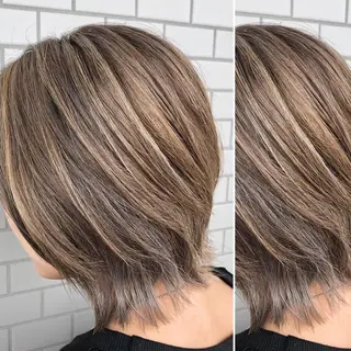 ミディアム カラー JuNブリーチに 縮毛矯正するプロのヘアスタイル