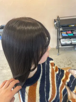 セミロング パーマ 千種 美羽のヘアスタイル