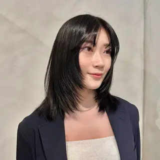 ミディアム Aust hair Stella新宿所属・Yuki☺︎パーマ レイヤーカットウルフのヘアスタイル
