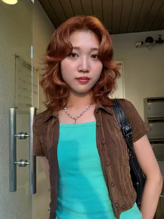 ミディアム sliver siki・ayanaのヘアスタイル