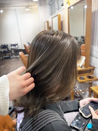 ミディアム 透明感/レイヤー /ayaneのヘアスタイル