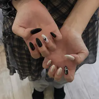 ネイル 甲斐 琴音のネイルデザイン