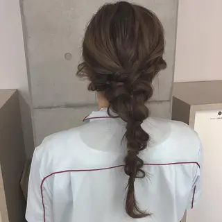 ロング ヘアアレンジ あやめ【顔まわり/レ イヤー/柔らかカラ】のヘアスタイル