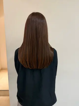 ロング レナークアリア 梅津美憂のヘアスタイル