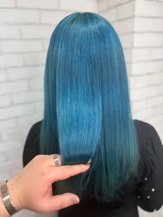 ロング カラー ヨシダ フミノリのヘアスタイル