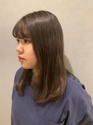 カラー 村上 梨映のヘアスタイル