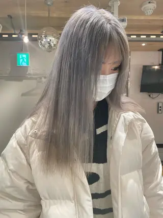 セミロング カラー 艶ハイトーン👑♡ NATSUKIのヘアスタイル