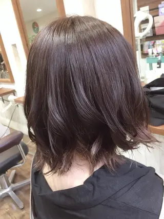 ミディアム カラー 塩崎 明菜のヘアスタイル
