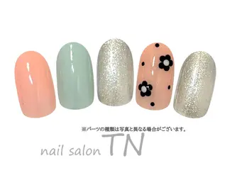 ネイル 中島 実穂のネイルデザイン