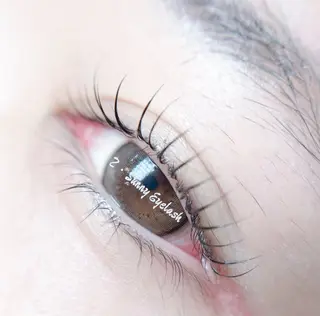 パーマ Z • Sunny eyelash 【ゼットサニーエアラシュン】所属・Yuki Yukiのマツエク・マツパデザイン