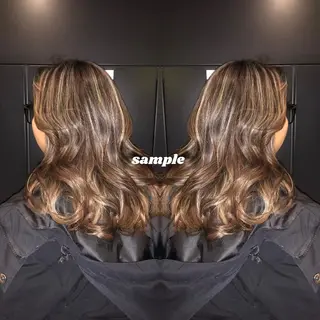 セミロング カラー ヘアアレンジ Richromatic所属・M Jのヘアスタイル