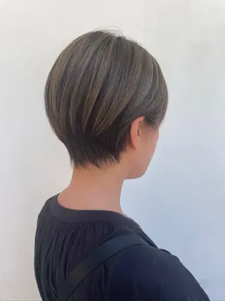 ショート カラー Hair Make powderのヘアスタイル