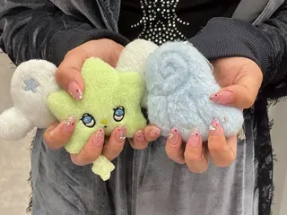 ネイル muni所属・鶴橋♡̴⟡.˚ネイル kpop.ワンホンのネイルデザイン