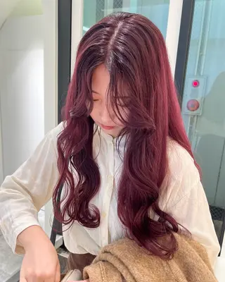 ロング カラー GOODDAY ヘアサロンのヘアスタイル